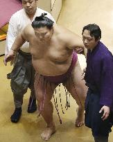 Sumo: Mitakeumi suffers injury at New Year meet