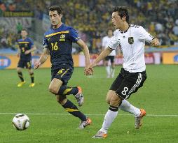 Germany beat Australia 4-0 in World Cup Group D match