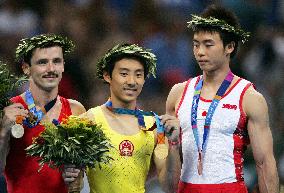 (2)Kashima wins bronze in pommel horse