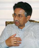 Musharraf confirms Khan provided centrifuges, designs to North K