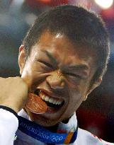 (3)Inoue takes bronze in men's 60-kg freestyle wrestling