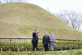 Japanese imperial couple visits ancient tomb in Nara