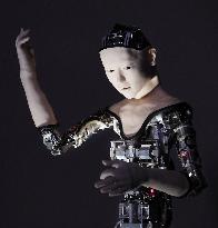 New humanoid robot "Alter" exhibited at Tokyo museum