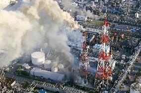 Fire at Mitsui Chemicals' Osaka facility