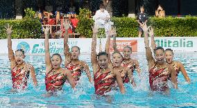 (1)Japan wins gold in women's synchronized swimming