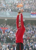 Djokovic wins all 4 Grand Slam titles in row