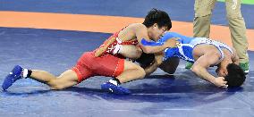 Japan's Higuchi advances to 2nd round