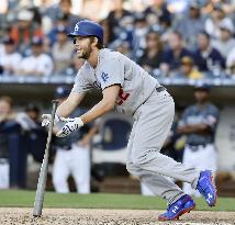 Baseball: Dodgers outlast Padres in 17 innings