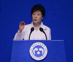 Park calls for efforts toward "future-oriented" ties with Japan