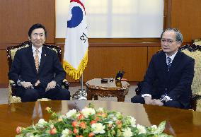 Japan envoy meets S. Korea foreign minister after return to Seoul