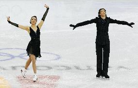 Japan's Cathy, Chris Reed perform ice dance