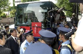(1)Taiwan natives cancel Yasukuni protest due to rightist presen