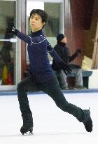 Hanyu to challenge quad loop in season's programs