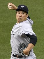 Baseball: Tanaka gets no-decision in Yankees' win over Jays