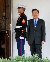 S. Korean envoy visits Trump