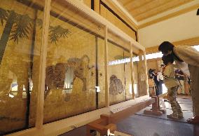 Exhibition of "fusuma" painting at Nagoya Castle