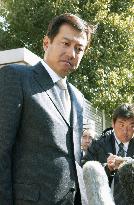 Giants manager Hara offers condolences on Fujita's death