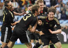 Germany thrash Argentina 4-0