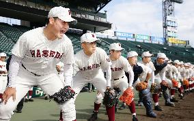 Baseball: High school slugger Kiyomiya gearing up for nat'l meet