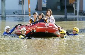 Powerful typhoon in Japan