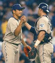 Otsuka retires 6 straight Yankees batters for save