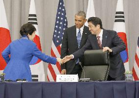 U.S, Japan, S. Korea confirm unity against N. Korea