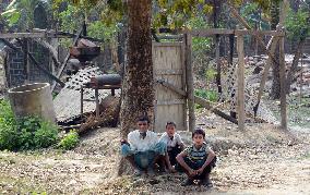 Access to burned-out Rohingya village allowed