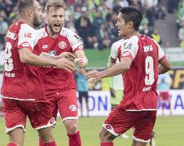 Soccer: Muto scores 3rd goal of season in Mainz 1-1 draw to Wolfsburg