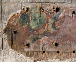 Parts of 1,200-yr-old paintings found unweathered in Nara