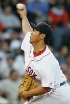 Matsuzaka pitches 1st career complete game in majors