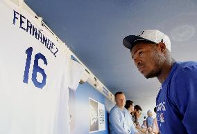 Baseball world mourns death of Marlins pitcher Fernandez