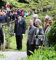 Emperor, empress visit Japanese garden in London