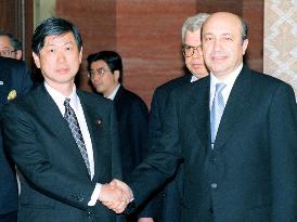 Japanese, Russian foreign ministers in Tokyo