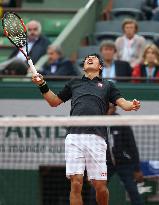 Nishikori defeated in French Open 4th round