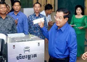 Cambodia opposition makes strong showing in local elections