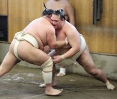 Sumo practice