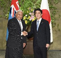 Japanese PM Abe meets Fijian Bainimarama