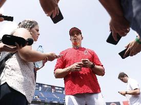 Baseball: Angels manager Ausmus