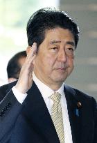 Abe to resist double election calls