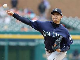 Baseball: Iwakuma gets no-decision in Mariners' win