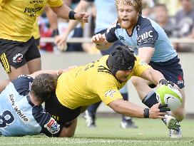 Rugby: Waratahs capitalize on Suntory's missed opportunity