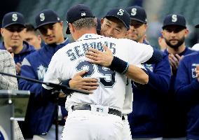 Baseball: Ichiro honored in Seattle