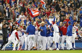 Baseball: Puerto Rico beat Netherlands 4-3 in WBC semis