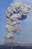 Volcanic eruptions in southwestern Japan