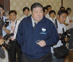 Asashoryu suspended from autumn, Kyushu sumo tourneys