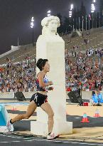 (3)Noguchi wins women's marathon in Athens Olympics