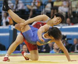 Yoshida beats China's Sun in Olympic wrestling
