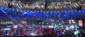 Curtain drawn on Rio Games, flag handed to Tokyo