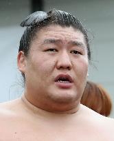 Sumo: Takanoiwa stays focused while he awaits decision on spring meet