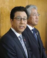 Sapporo mayor and JOC president